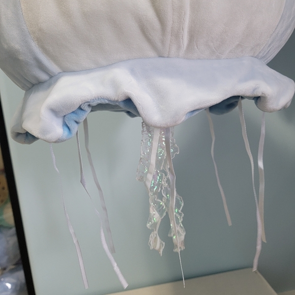 12" Jarin Pale Blue Jellyfish Squishmallow 2019 version - Picture 2 of 8